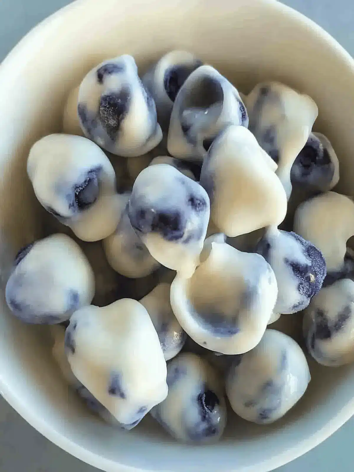 Healthy Frozen Yogurt Covered Blueberries: A Guilt-Free Treat 4 Healthy Frozen Yogurt Covered Blueberries