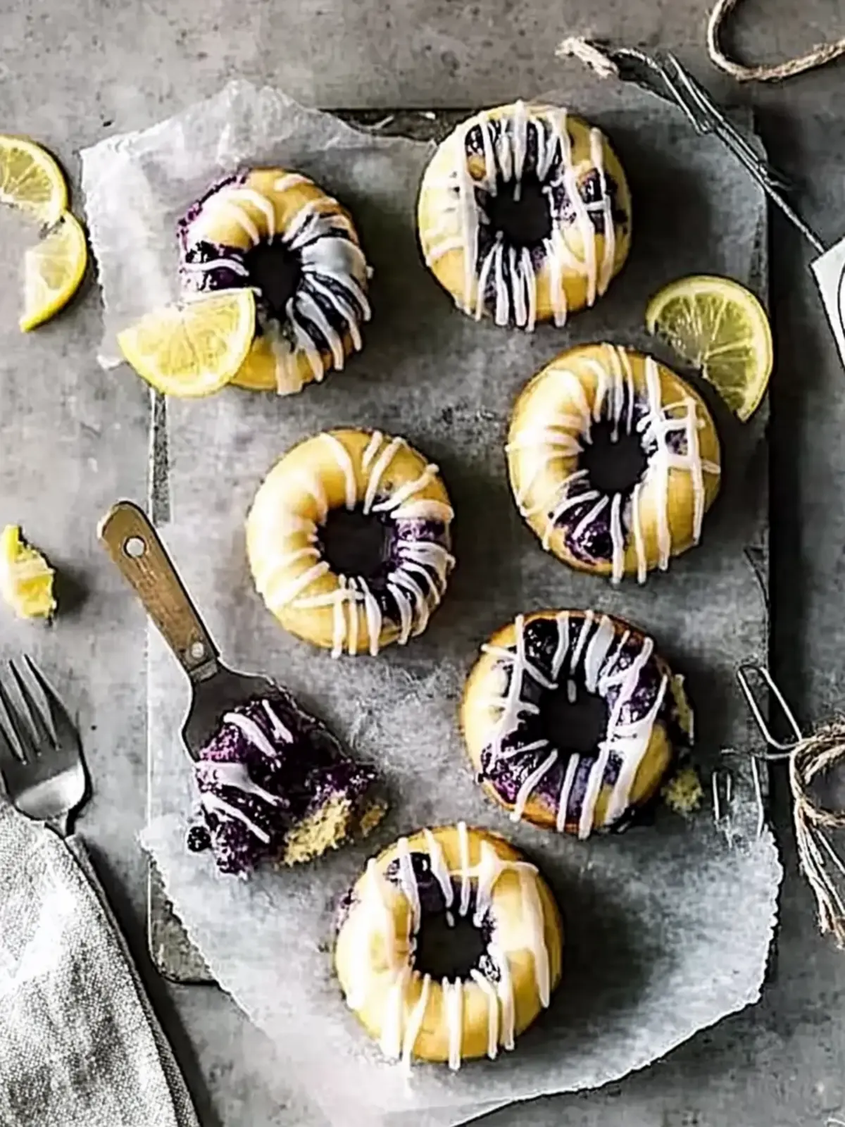Baked Blueberry Doughnuts with Lemon Glaze for Guilt-Free Indulgence 4 Baked blueberry doughnuts with lemon glaze